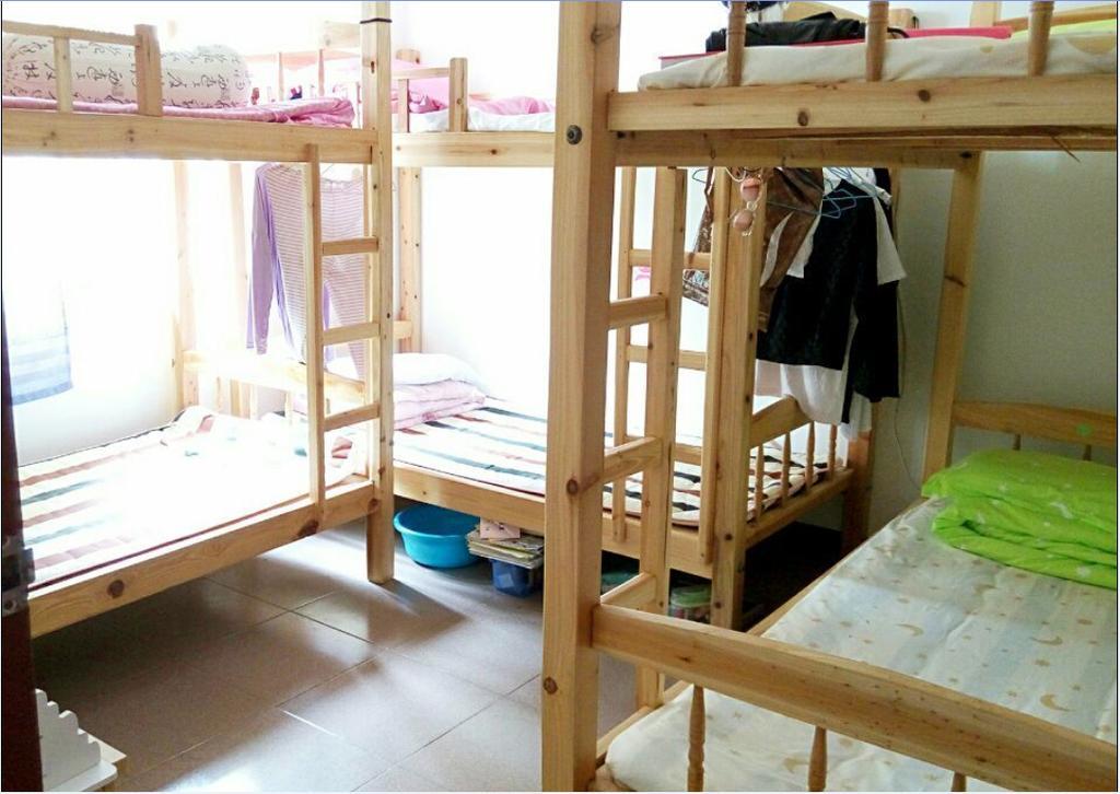 Backyard Youth Hostel Сямынь Номер фото